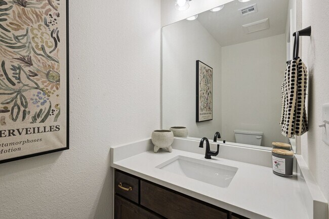 Building Photo - Modern Comfort Meets Turn-Key Living in Owasso’s Newest Build