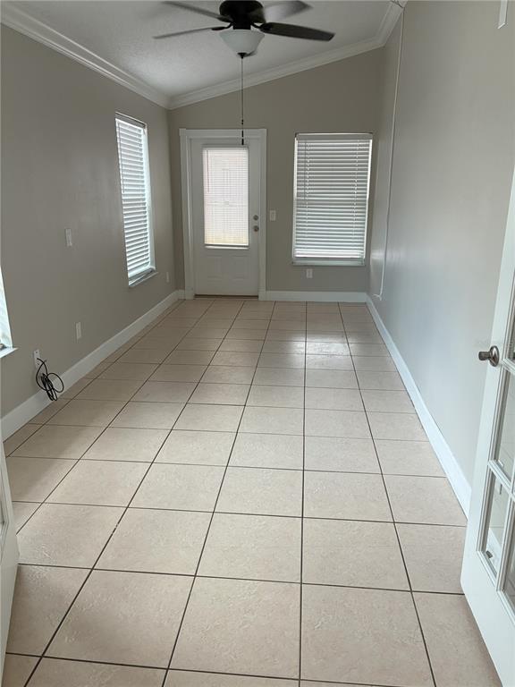 Building Photo - 2010 S Plainfield Dr