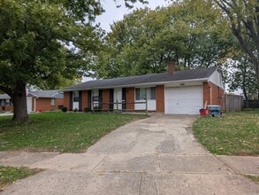 Building Photo - Cute 3 bedroom in New Lebanon