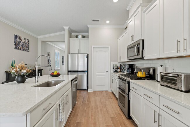 Building Photo - 97 Thistleton Wy