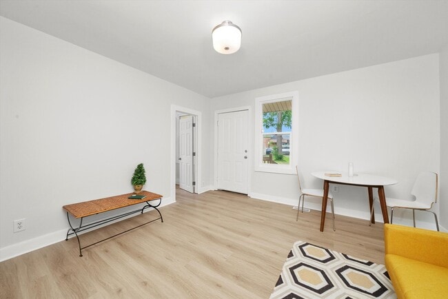 Building Photo - 608 Glenwood Ave