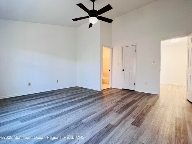Building Photo - 430 Indigo Ct