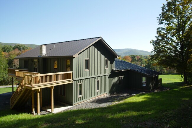 Building Photo - 589 Overlook Rd