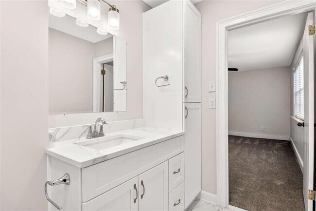 Building Photo - 159 Elysian Way NW