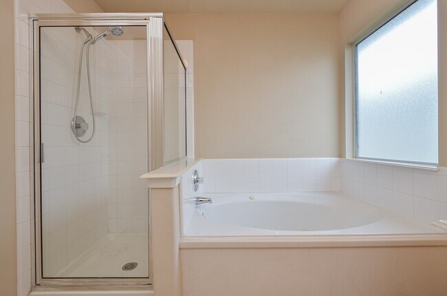 Building Photo - 15522 Forest Creek Farms Dr