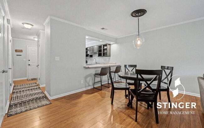 Building Photo - 20 Battery Ln