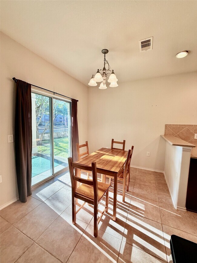 Building Photo - 13600 Breton Ridge St