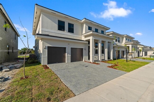 Building Photo - 15441 SW 20 Ln