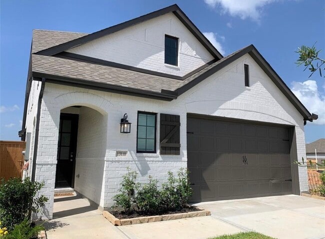 Building Photo - 13110 Blue Flora Dr