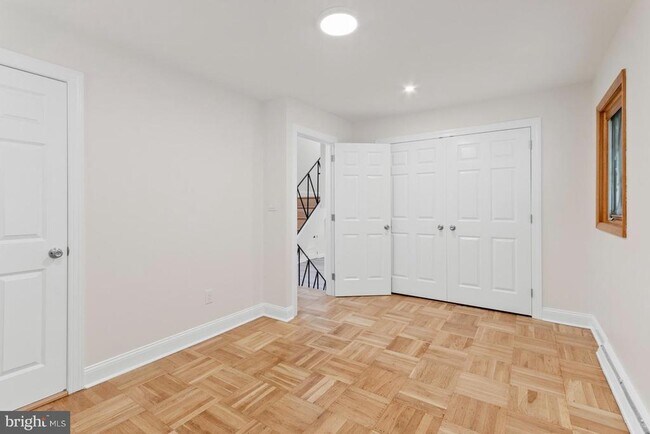 Building Photo - 2106 Largo Rd