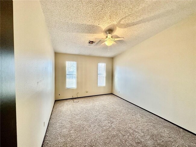 Building Photo - 310 N 34th St