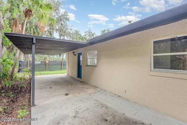 Building Photo - 4085 Cypress Bend