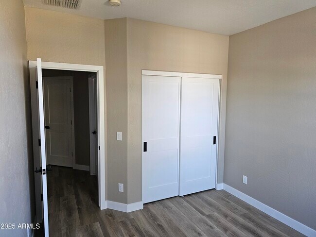 Building Photo - 14279 W Boca Raton Rd