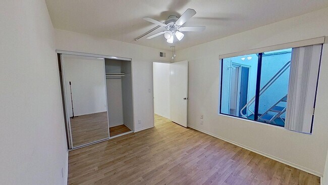 Building Photo - 5022 Hemlock