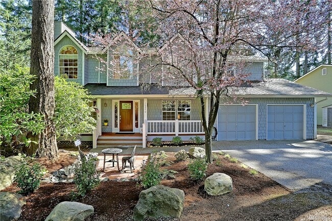 Building Photo - Bellevue 4 bd 2.5 bath house close to Micr...
