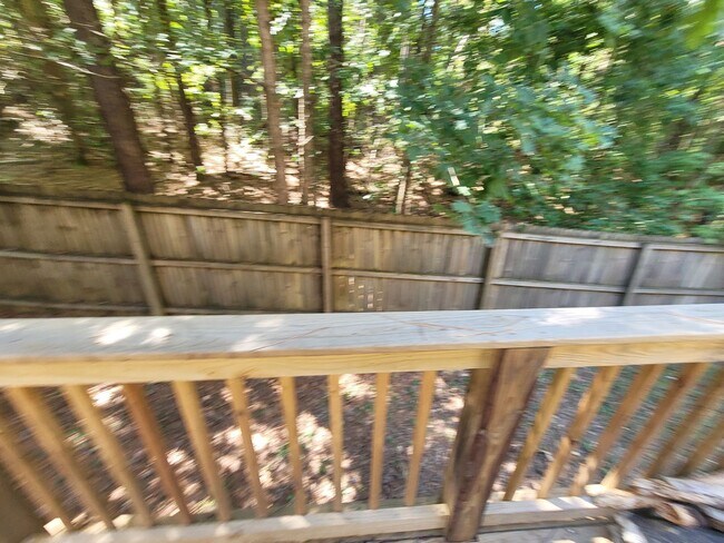 Building Photo - Home in Benton