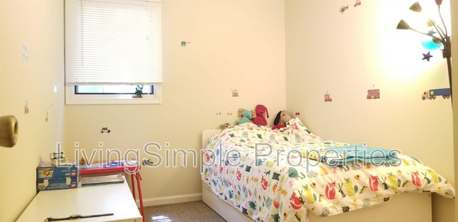 Building Photo - 10537 Englishman Dr