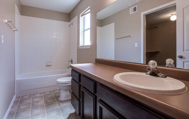 Building Photo - 14185 Tierra Halcon Dr
