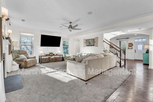 Building Photo - 4 Woodland Chase Ct