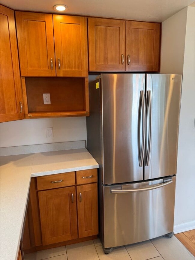 Building Photo - 2bd/1ba Seattle Apartment