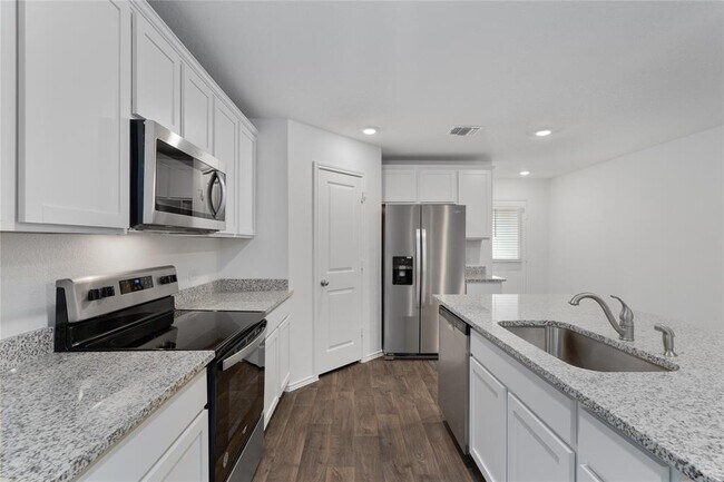 Building Photo - 18609 Cremello Dr