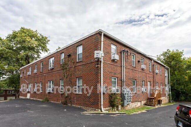 Building Photo - 1613 Everett Ave