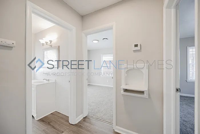 Building Photo - 2716 Walker St