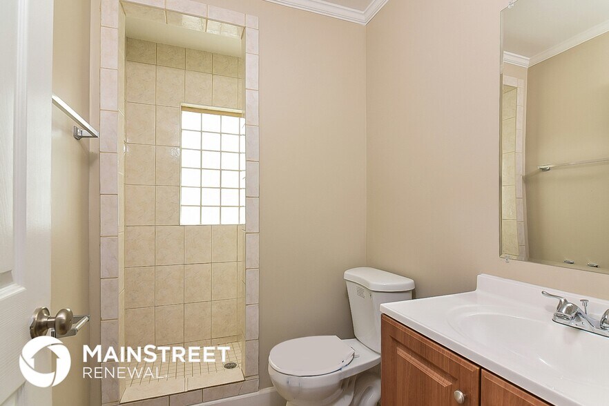 Building Photo - 510 Longfellow Blvd