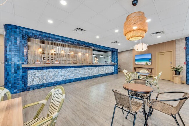 Building Photo - 19707 Turnberry Way