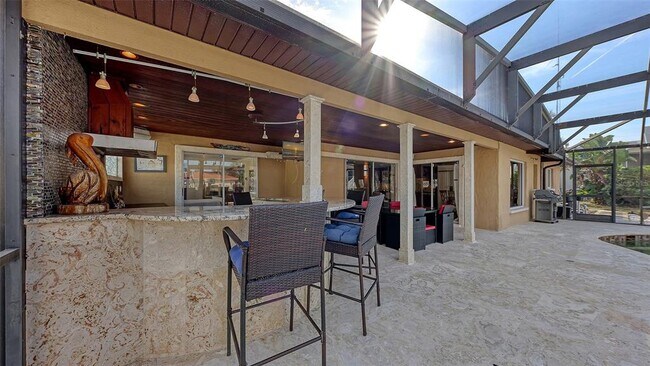 Building Photo - 4216 Plumosa Terrace