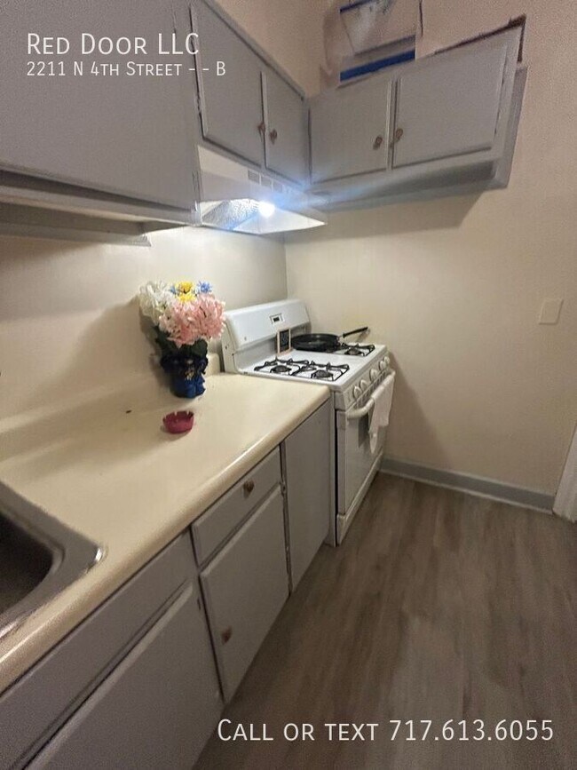 Building Photo - 2211 N 4th St