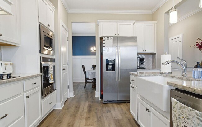Building Photo - 2638 Laurens St