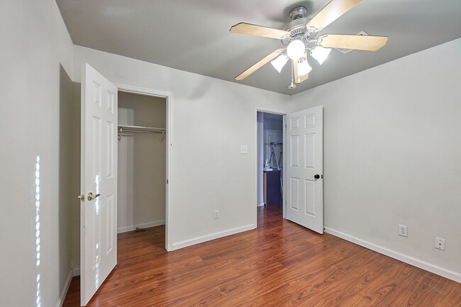 Building Photo - 7205 Alegre Pass