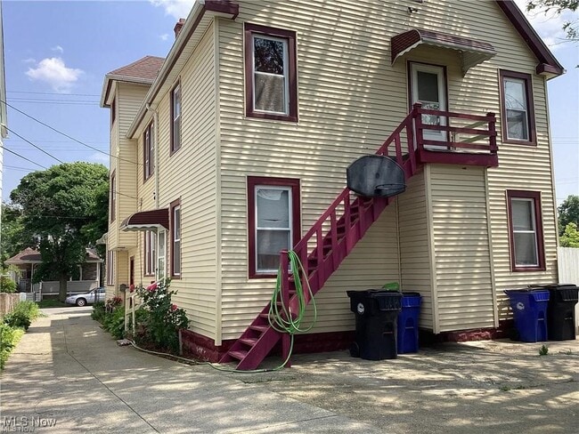 Building Photo - 1794 W 54th St