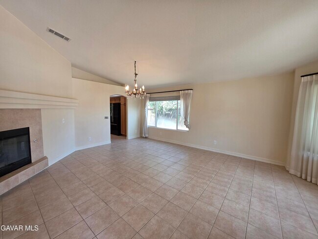 Building Photo - 5175 Capri Ct