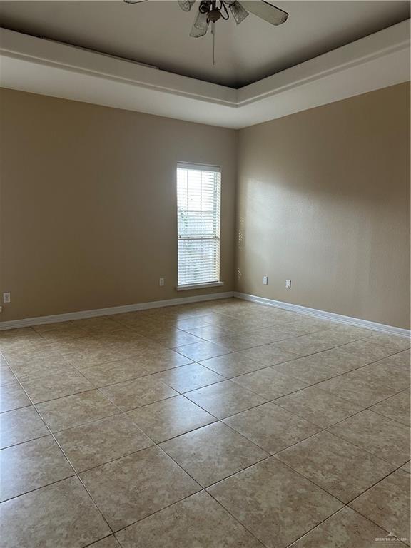 Building Photo - 34 Zuley St