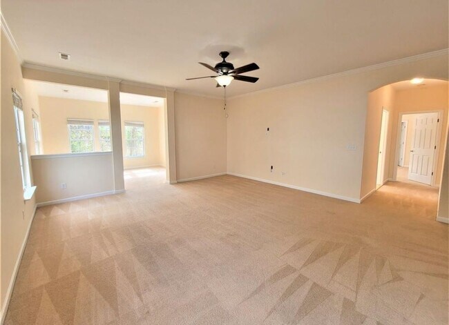 Building Photo - 506 Blue Sage Pl