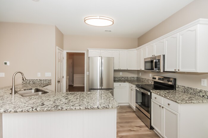 Building Photo - 106 Shephard Hill Dr