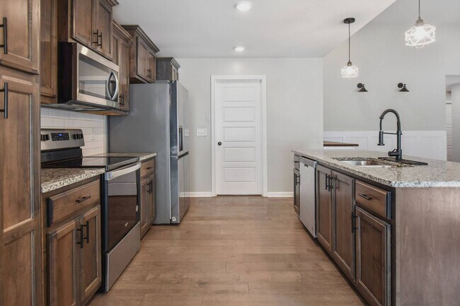 Building Photo - 732 Jodine Ann Dr