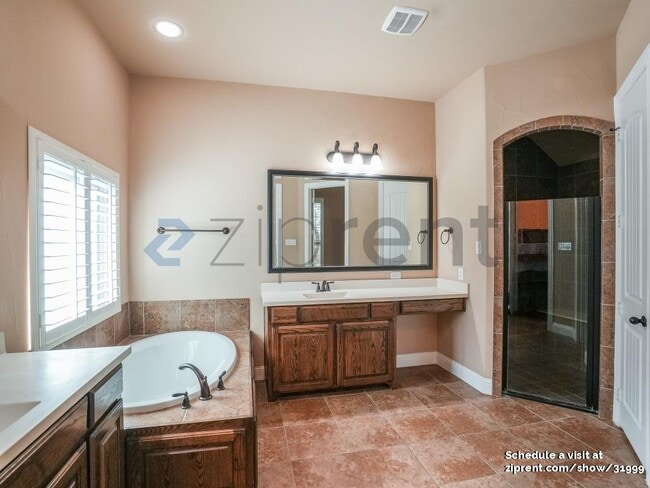 Building Photo - 419 San Marcos Dr