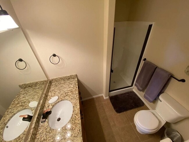 Building Photo - Beautiful home in quiet Pine Tree Village Community neighborhood