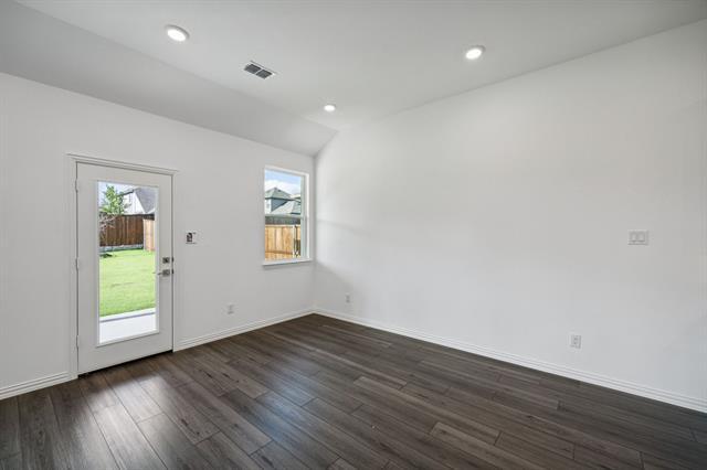 Building Photo - 3513 Sunflower St