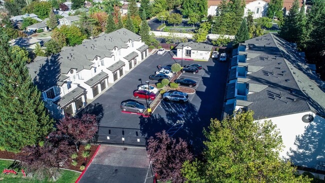 Building Photo - 3739 Black Eagle Dr