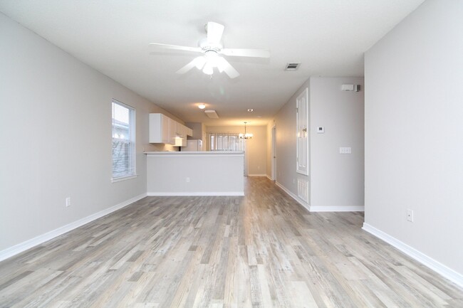 Building Photo - 3 Bedroom, 2 Bath Patio Home with Garage &...
