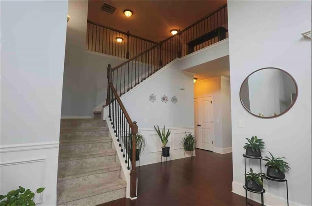 Building Photo - 3125 Pleasant Valley Trail
