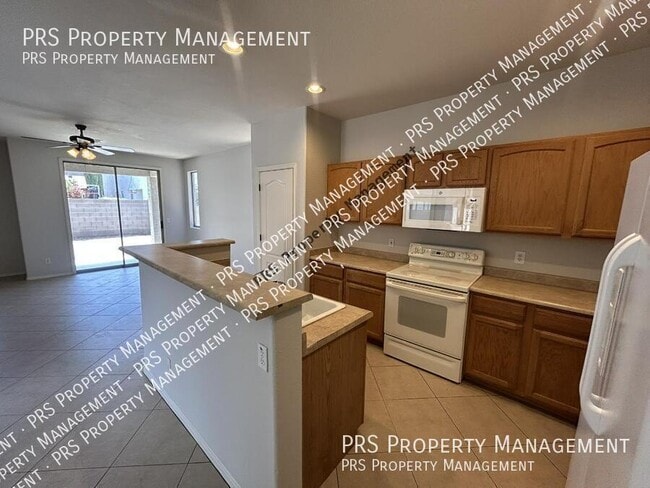 Building Photo - 3651 E Sundance Ave