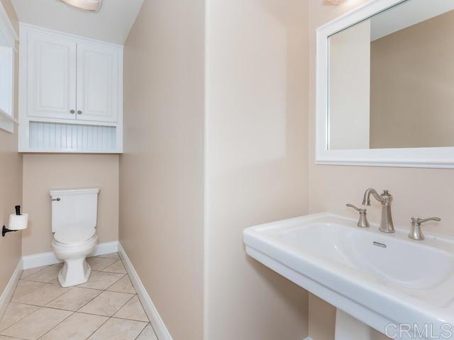 Building Photo - 2063 Cambridge Ave