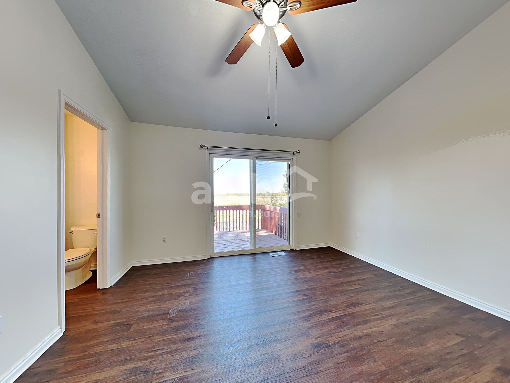 Building Photo - 1420 Pebblecreek Dr S