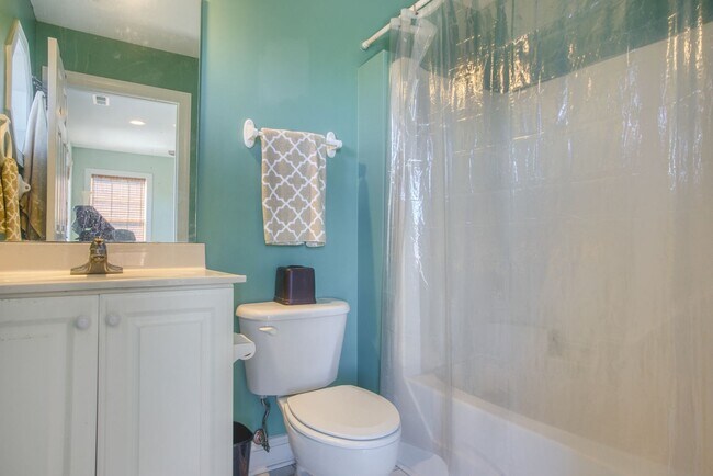 Building Photo - Coastal Duplex with Stunning Water Views — 4BR/3BA | Steps from the Beach!