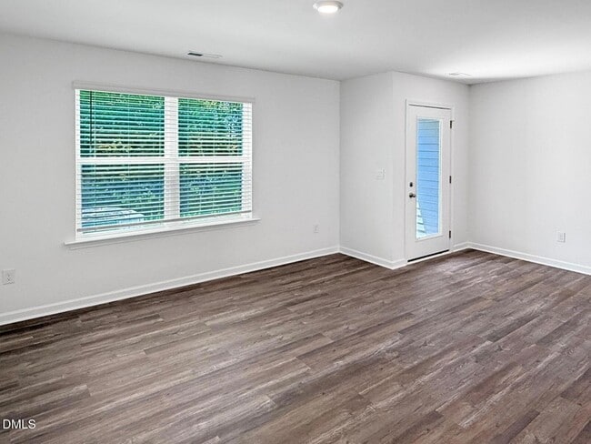 Building Photo - 412 Cherry Laurel Dr